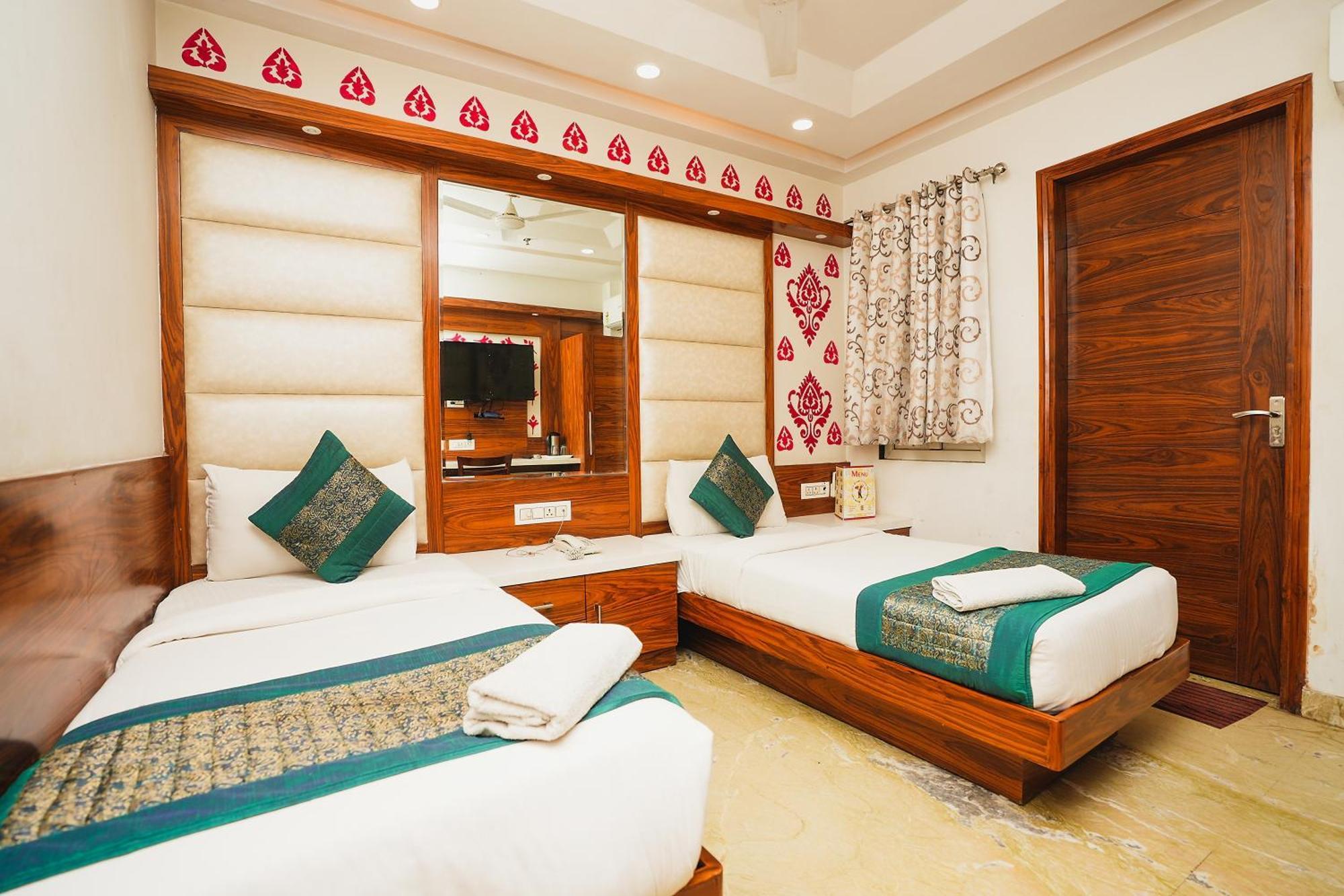 Hotel Kabir Palace Karol Bagh 뉴델리 외부 사진