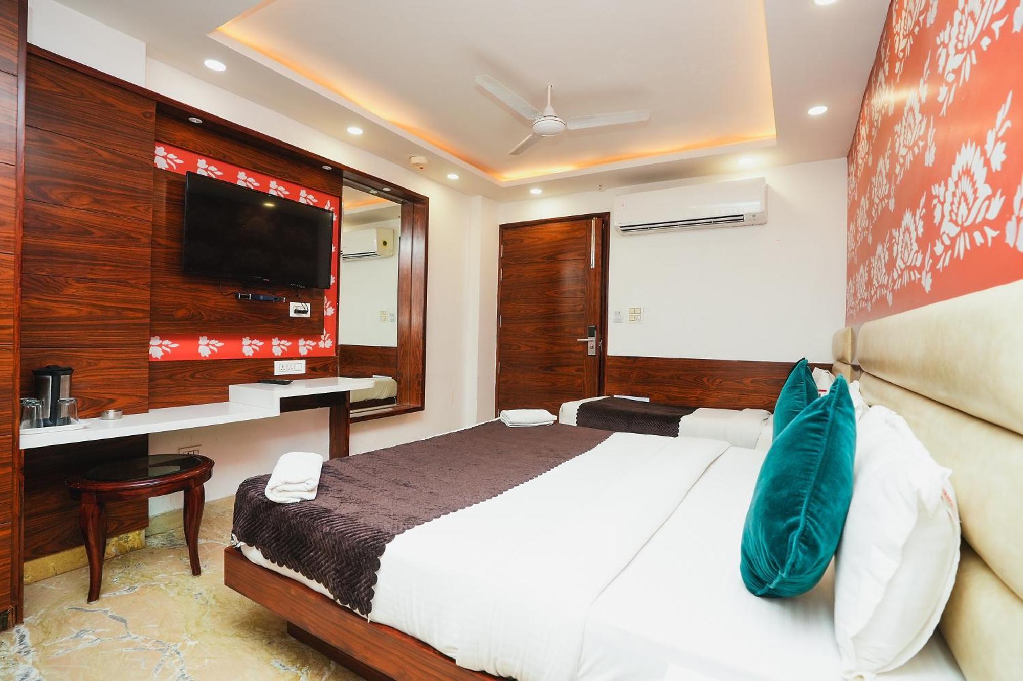 Hotel Kabir Palace Karol Bagh 뉴델리 외부 사진