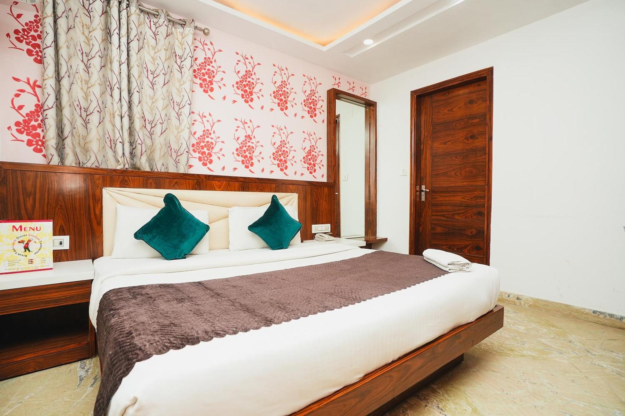 Hotel Kabir Palace Karol Bagh 뉴델리 외부 사진