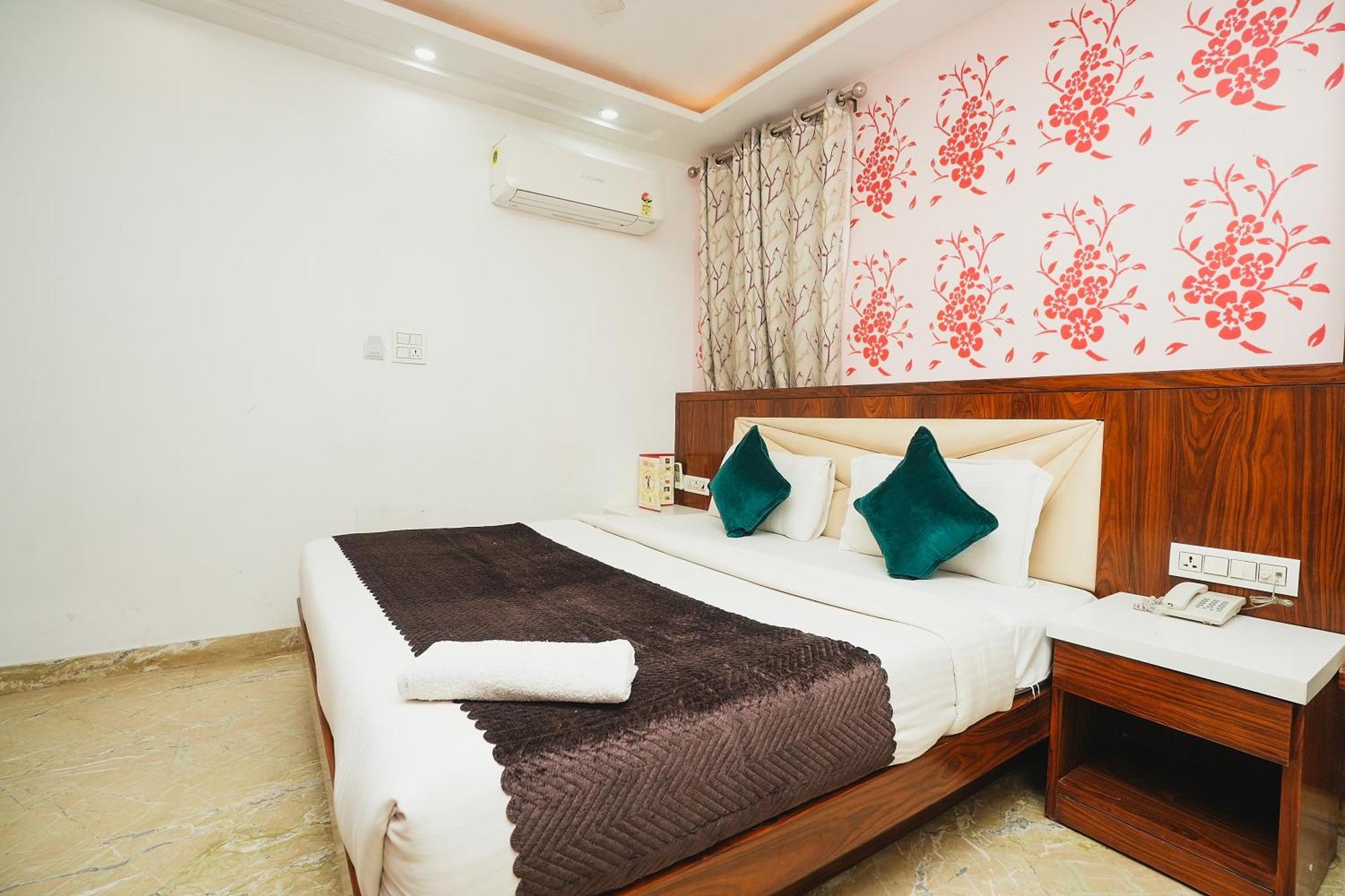 Hotel Kabir Palace Karol Bagh 뉴델리 외부 사진