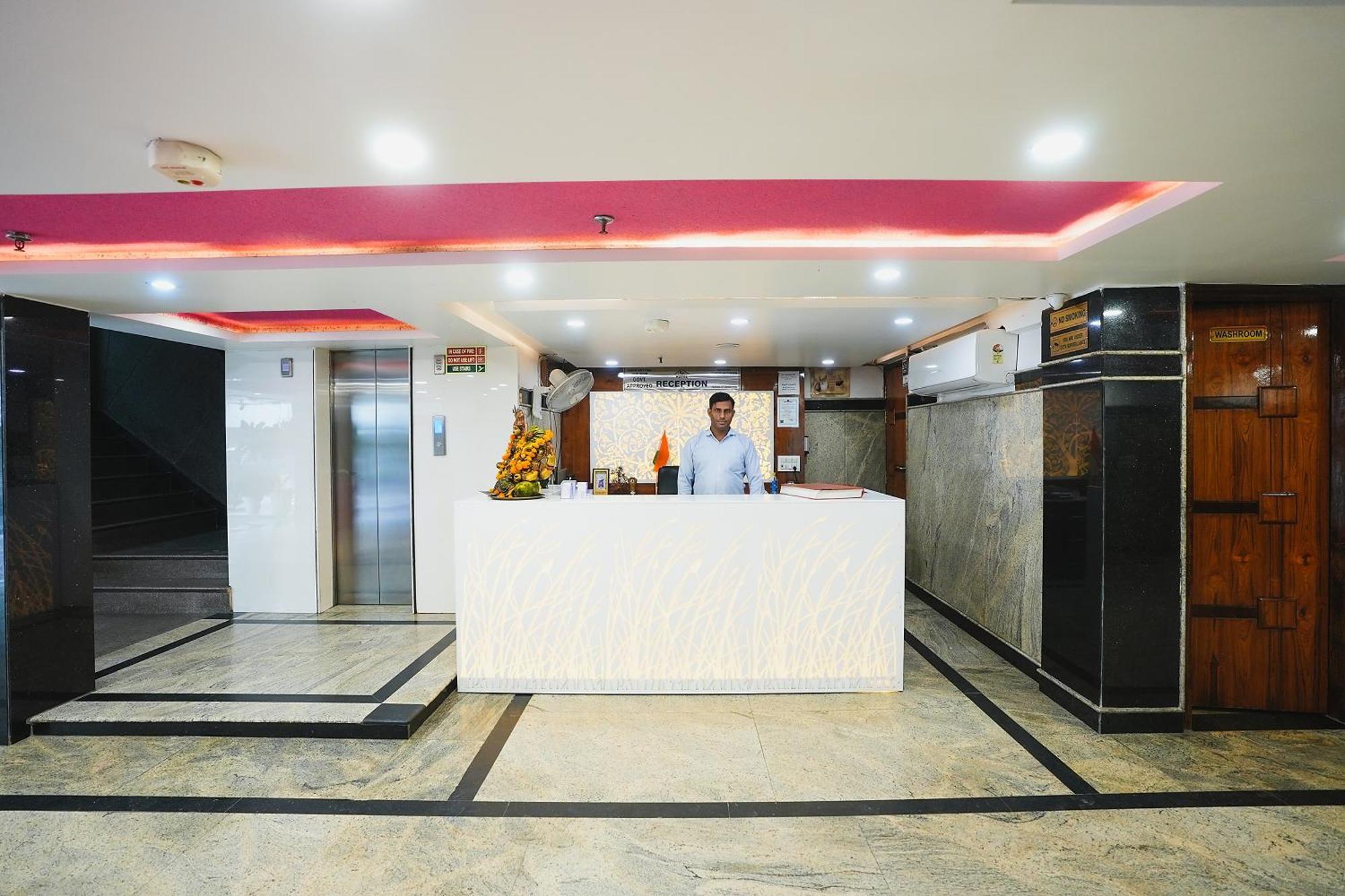 Hotel Kabir Palace Karol Bagh 뉴델리 외부 사진